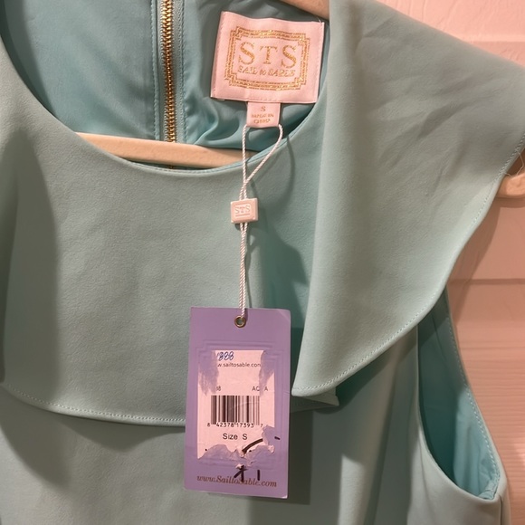 Sail to Sable Ruffle top - Picture 2 of 5